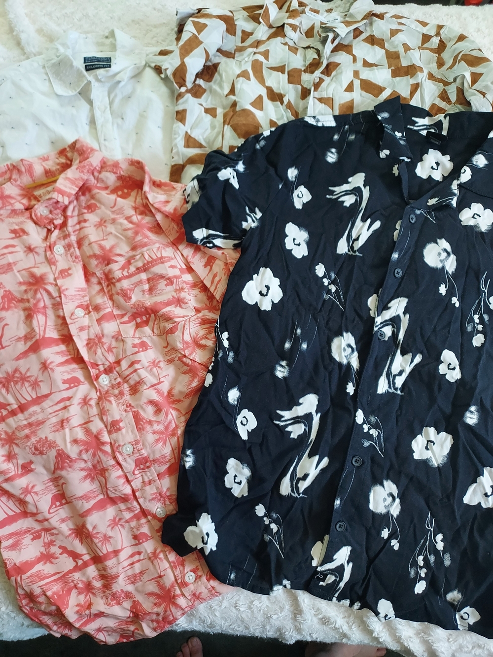BUNDLE (4) Boys Button Up Patterned Graphic Lightweight Shirts Sizes 10-14